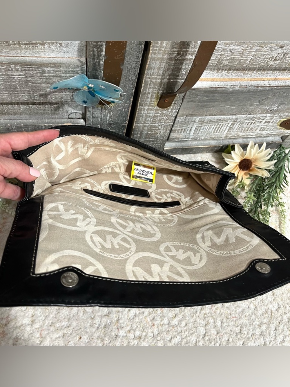 Michael Kors Astor Leather Studded Large Black Clutch EUC! - Picture 9 of 11